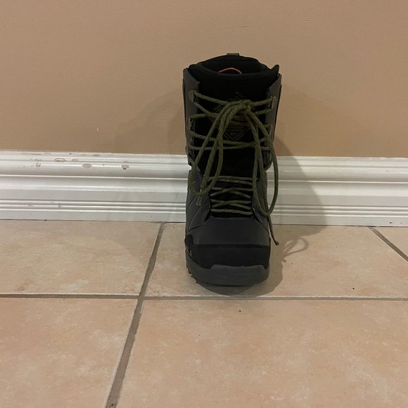 Thirty two 20 year Bradshaw Edition Size 9 - Picture 2 of 5